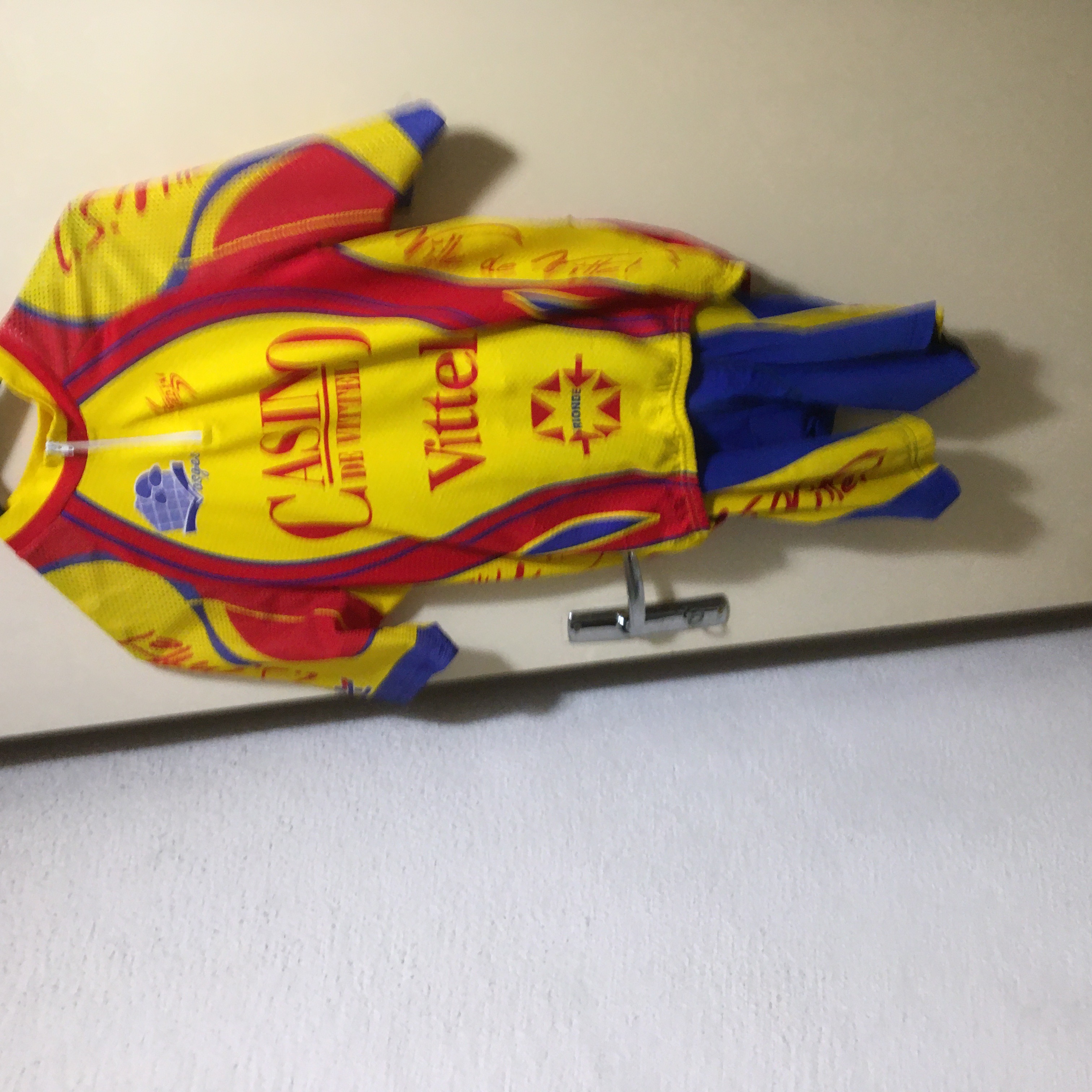 Tenue de cycliste 30 Vittel (88)