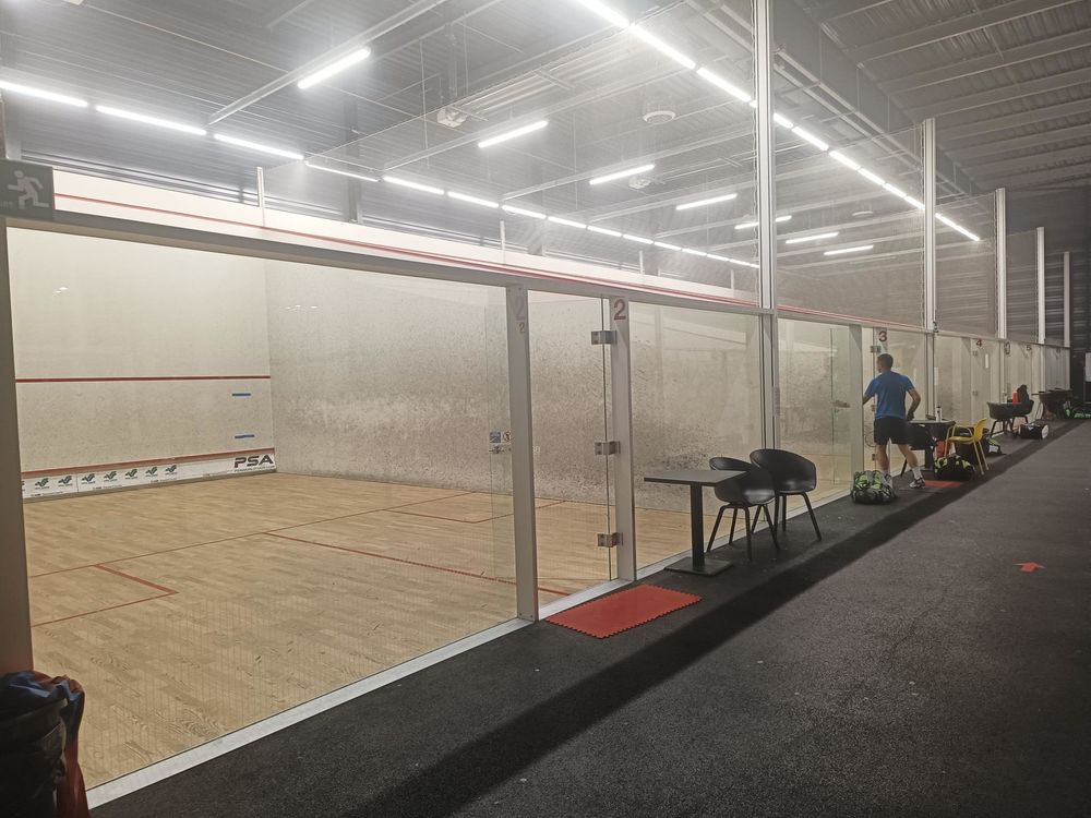 Achetez terrains de squash occasion, annonce vente à ClermontFerrand (63) WB171620281