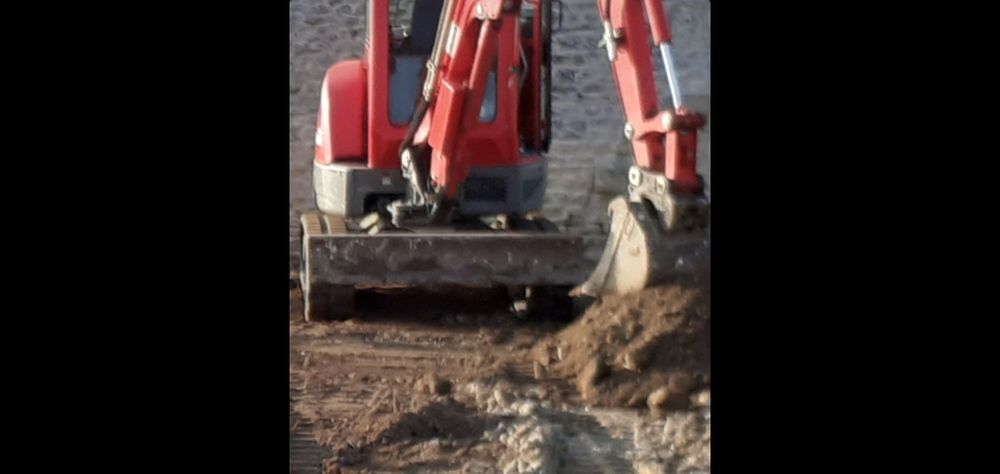 Terrassement minipelle 1 Germond-Rouvre (79)