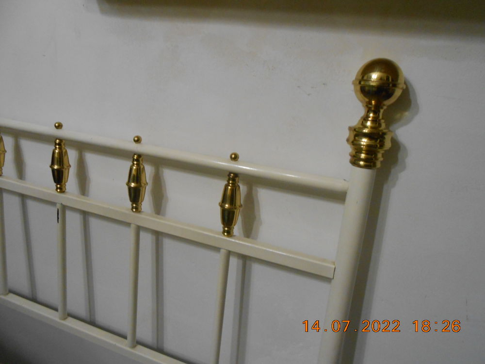 T�TE DE LIT METAL POUR LIT EN 140 50 Aubagne (13)