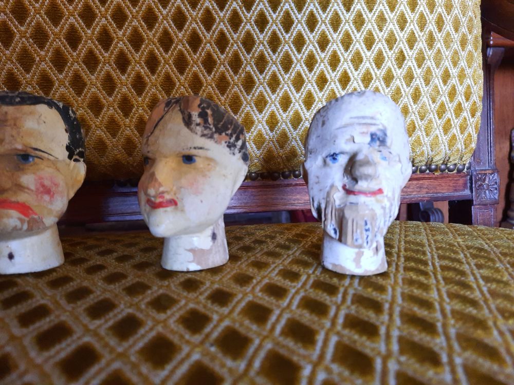 T�tes de marionnettes. 100 Airel (50)
