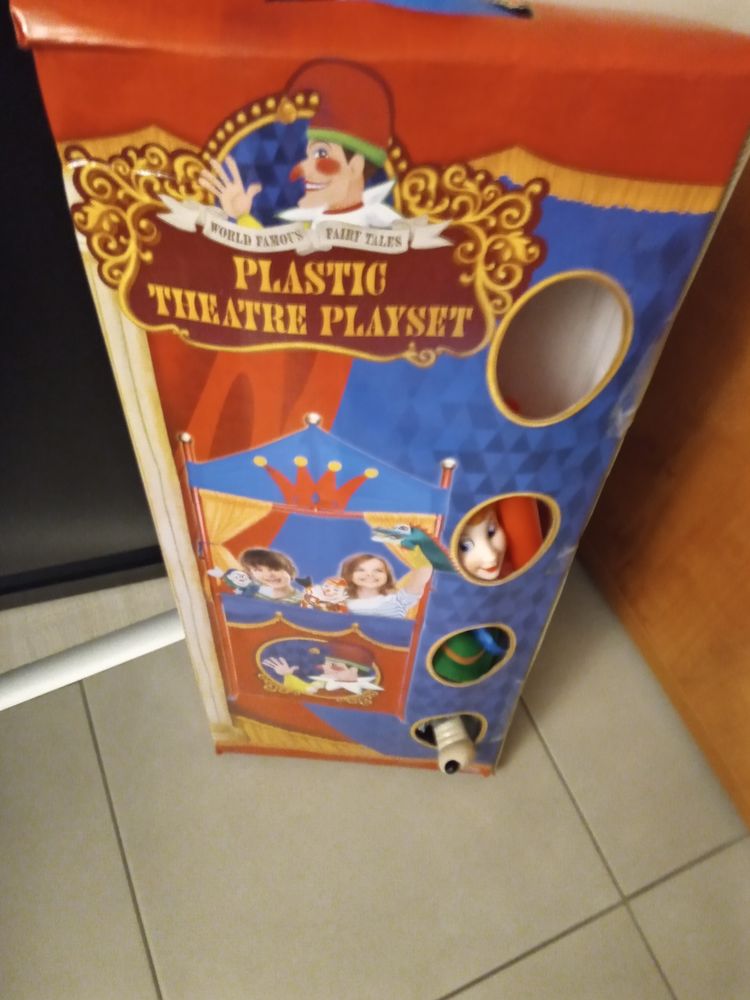 th��tre de marionnettes excellent �tat pour enfant 7/8 15 Cran-Gevrier (74)