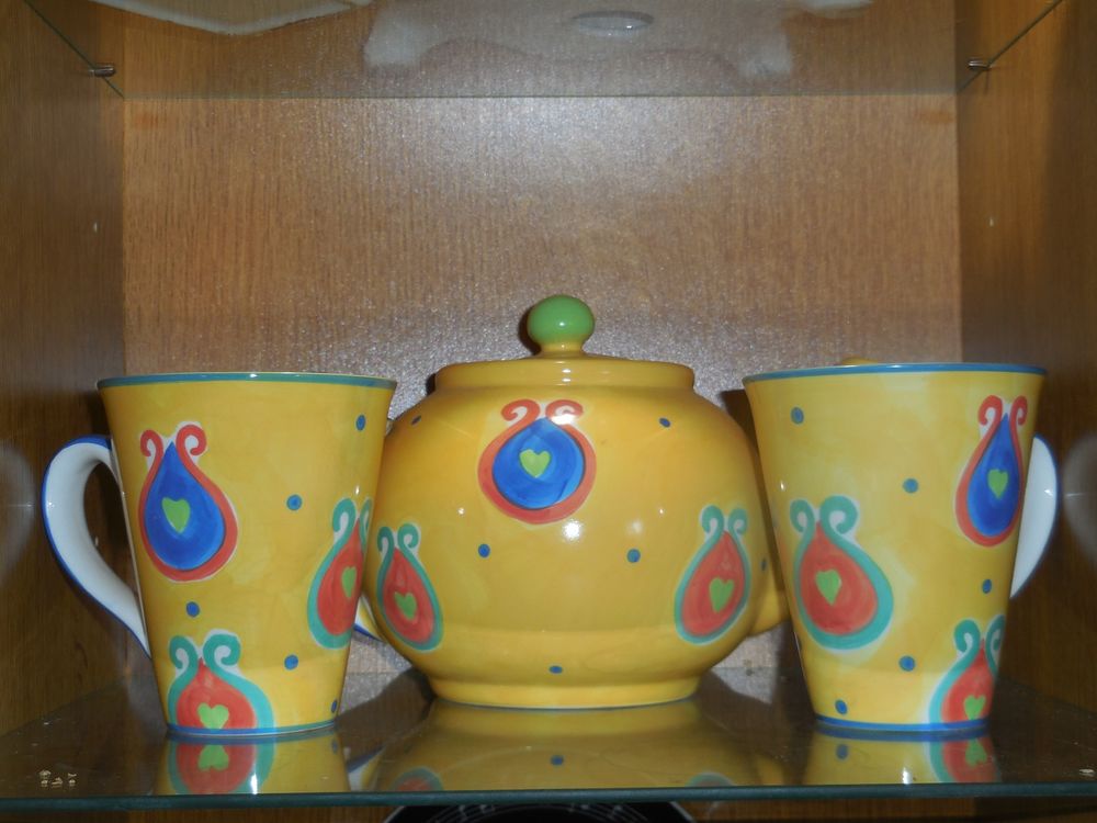 Th�i�re et 2 mugs 20 Gardes-le-Pontaroux (16)