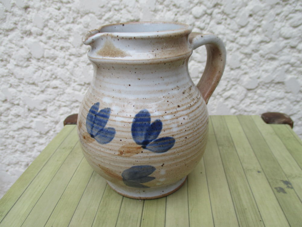 Th�i�re ou vase/pot 3 Castelnau-de-M�doc (33)