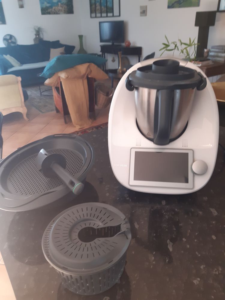 Thermomix tm6 �tat neuf valeur 1499 vendu 1000 � 1100 1100 Nieulle-sur-Seudre (17)