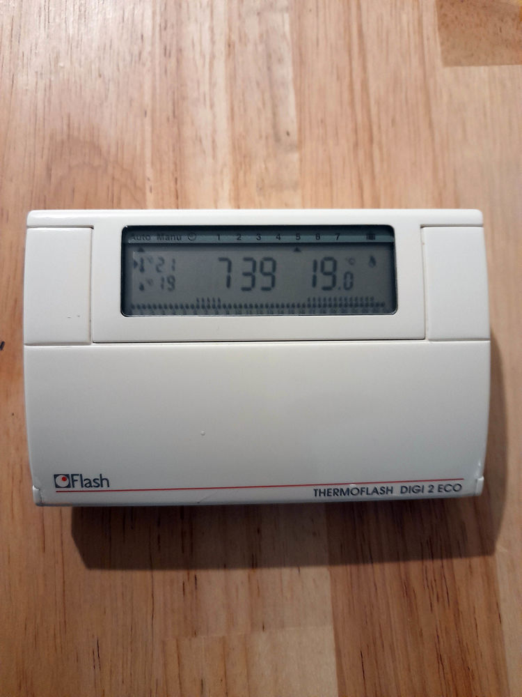 Thermostat d'ambiance programmable hebdomadaire Flash  DIGI  0 Agen (47)