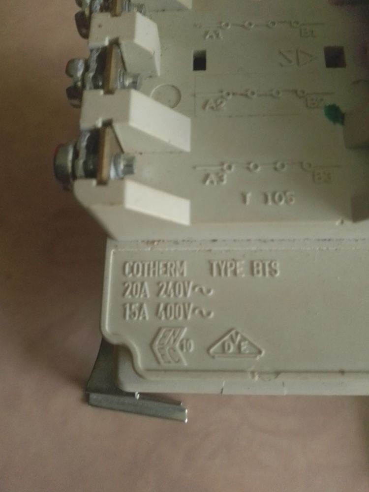 thermostat tri chauffe eau �lectrique 25 Beauvoir (50)