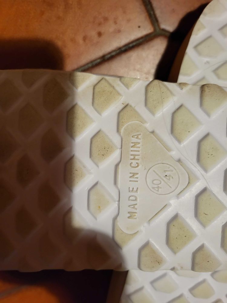 thong 40/41 neuf 2 Villejuif (94)