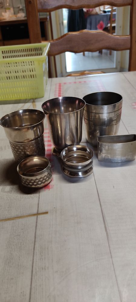 Timbales et ronds de serviettes 150 Saint-Privat-des-Pr�s (24)