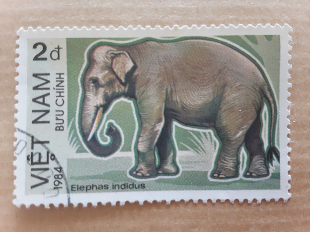 timbre � collection  VIETNAM   (reproduction) 1 Pontoise (95)