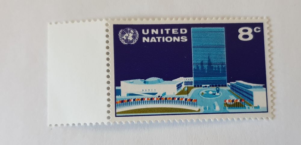 Timbre collection ONU new york de  1970 -  0.25 euro 0 Marseille 9 (13)