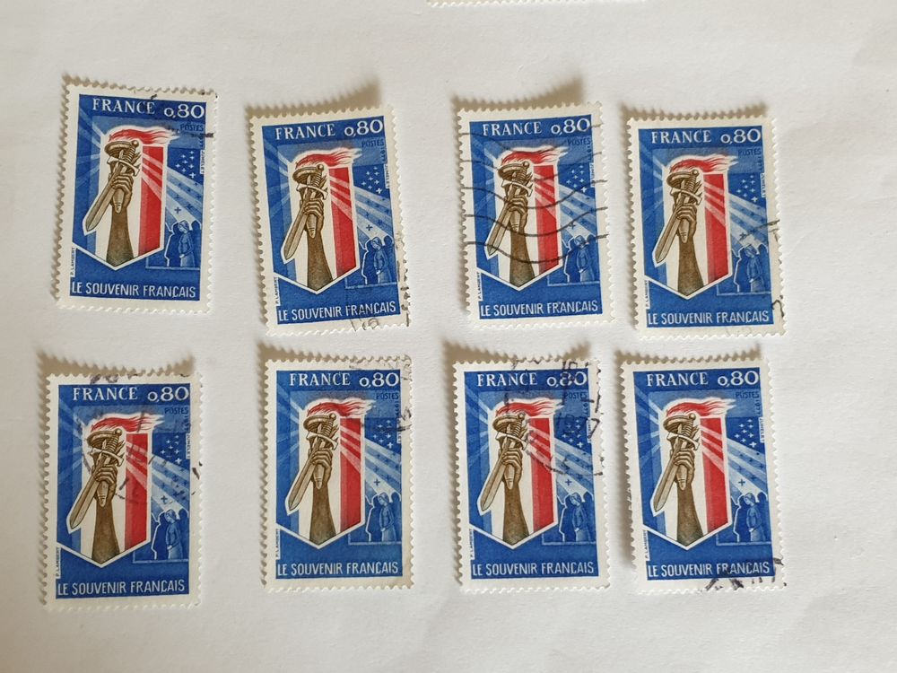 Timbre france Le souvenir fran�ais 1977- lot 0.80 euro 0 Marseille 9 (13)