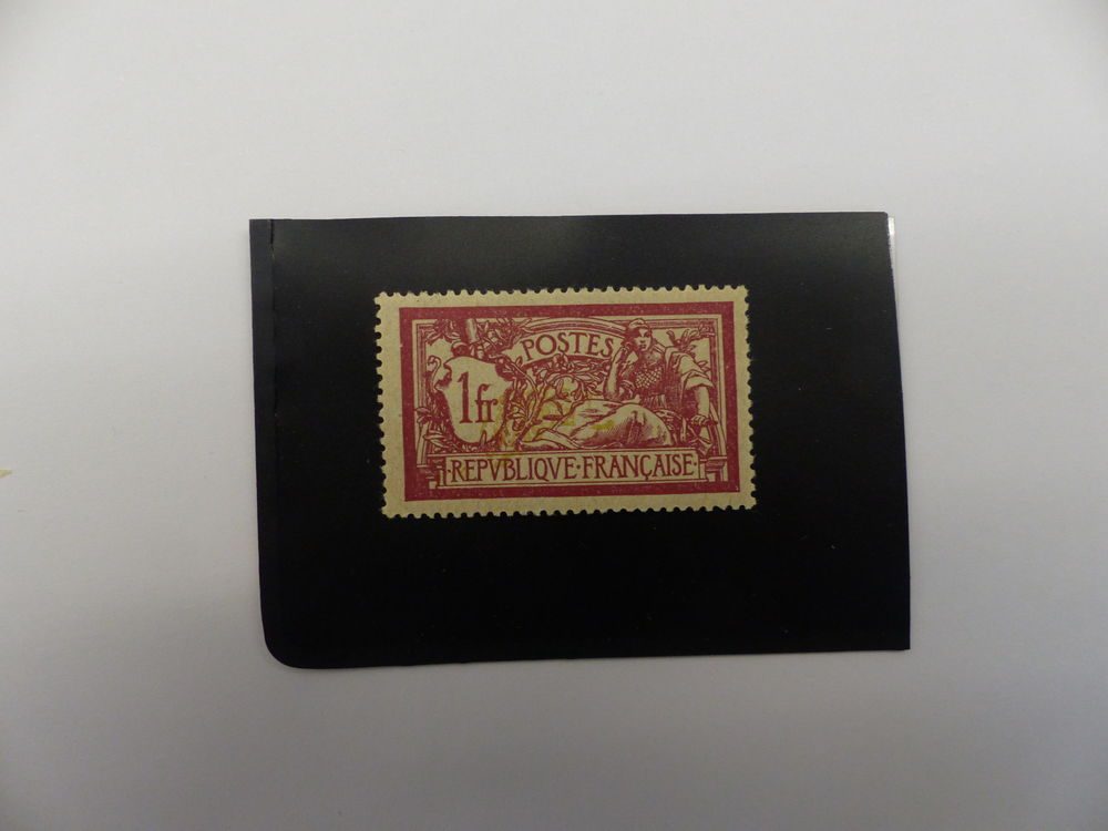 TIMBRE  MERSON  121 b  ( centre tr�s d�plac� ) NEUF * 18 Le Havre (76)