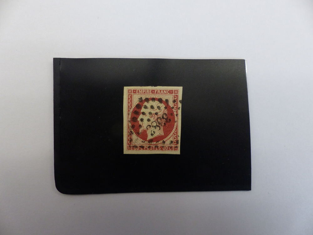 TIMBRE  NAPOLEON  17 d ( vermillonn� )  SIGNE  - COTE  650 � 105 Le Havre (76)