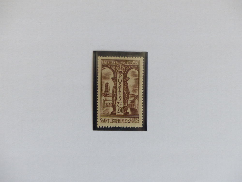 TIMBRE  302  NEUF **  COTE  90 �
15 Le Havre (76)