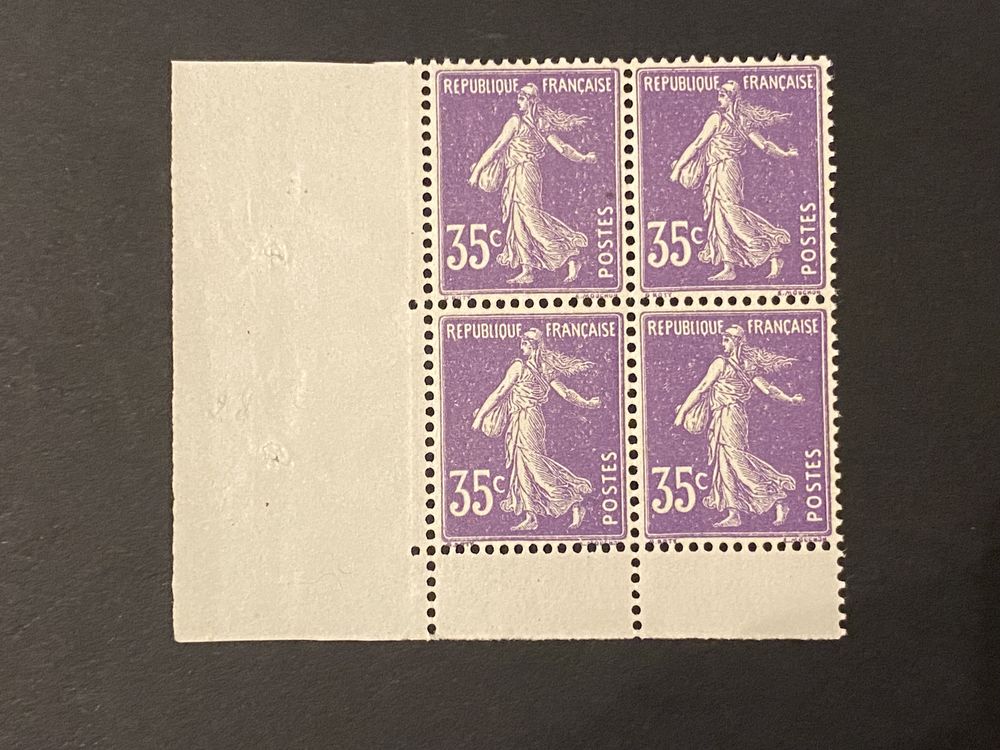 Timbre. Semeuse n� 142 neuf en bloc de 4 coin de feuille. 40 Nimes (30)