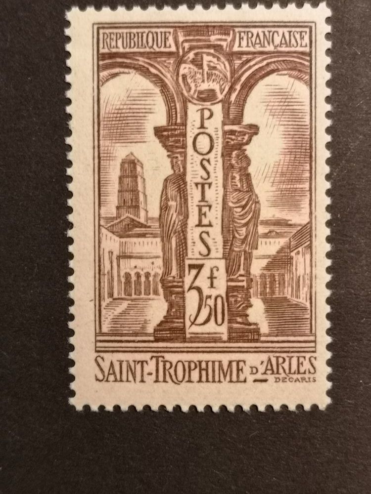 Timbre Yvert 302 ** 12 Nimes (30)