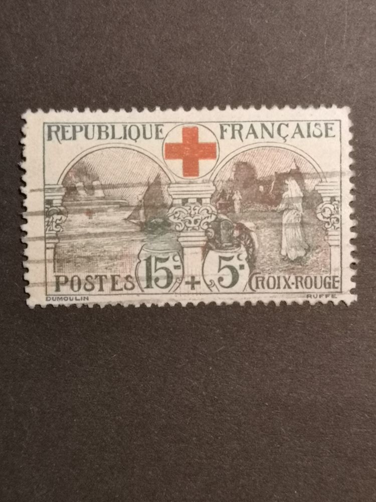 Timbre Yvert 156 � 10 Nimes (30)