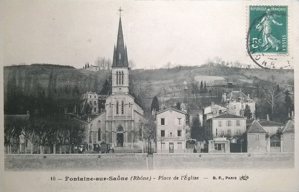 Timbres-CPA-carte postale- Fontaine-sur-Saône (69) Place de  4 Lyon 4 (69)