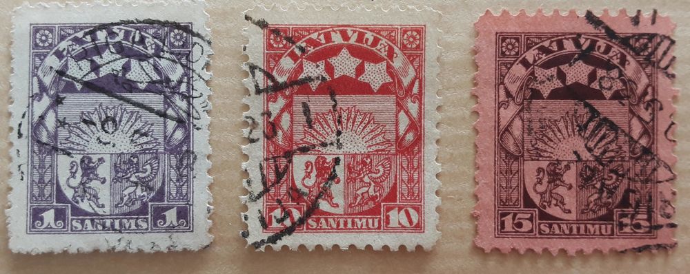 3 timbres � collection  des ann�es 1930 LETONIE 3 Pontoise (95)