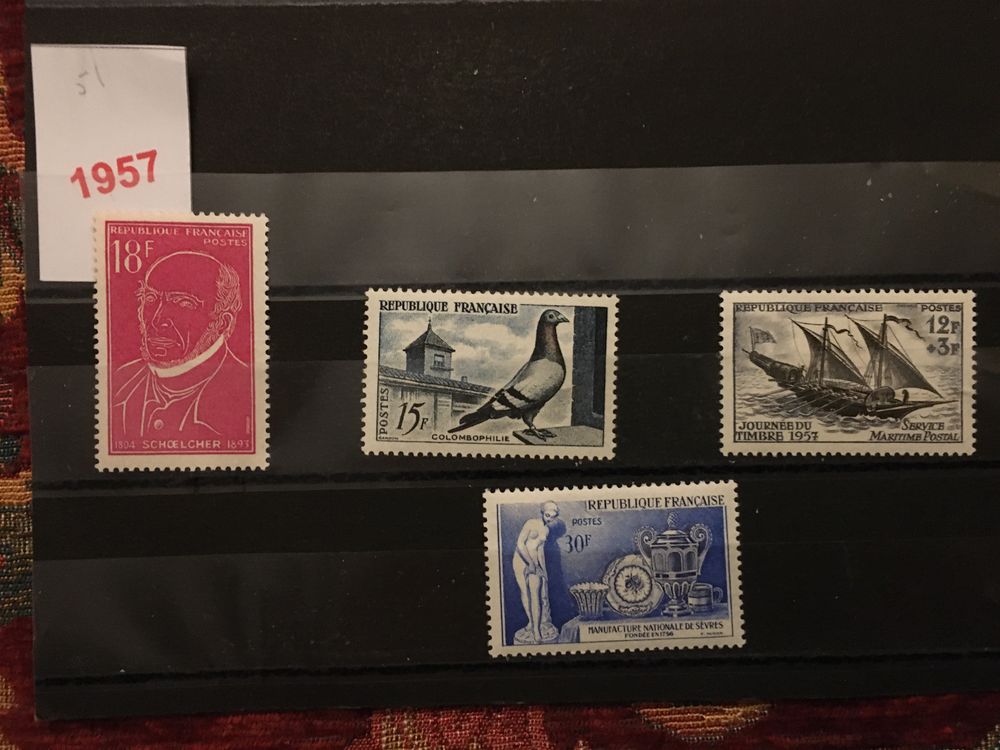 Timbres de collection de France  Neufs **1957 1 Lyon 7 (69)