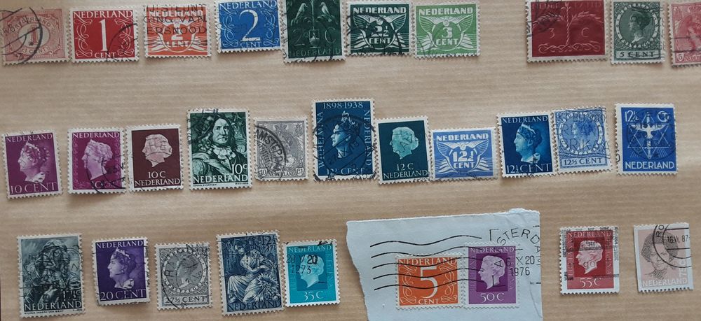 30 timbres � collection HOLLANDE 0 Pontoise (95)