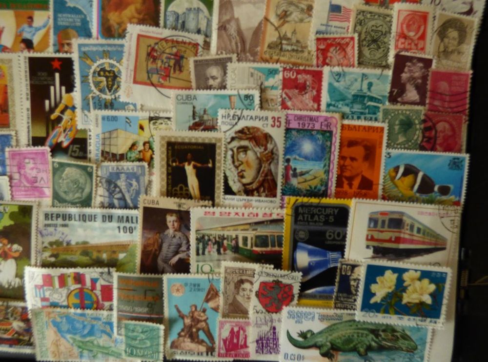 150 Timbres Etrangers 4 Jouy (28)