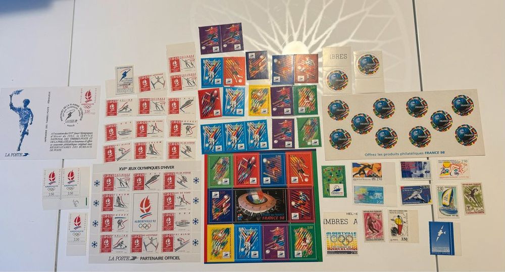 Lot de 77 timbres NEUFS th�me Sport 11 Dreux (28)