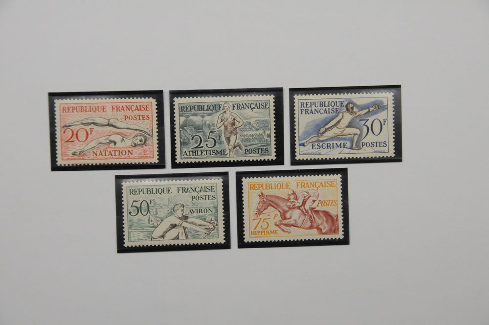 TIMBRES 960 / 965 NEUFS ** 