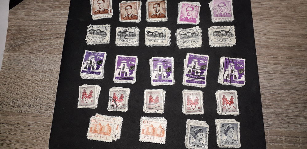 Un lot de timbres oblitérés identiques  3 Les Forges (88)