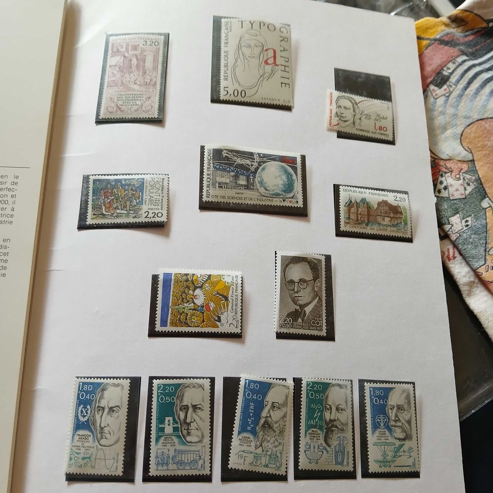 TIMBRES personnages c�l�bres 7 �zanville (95)