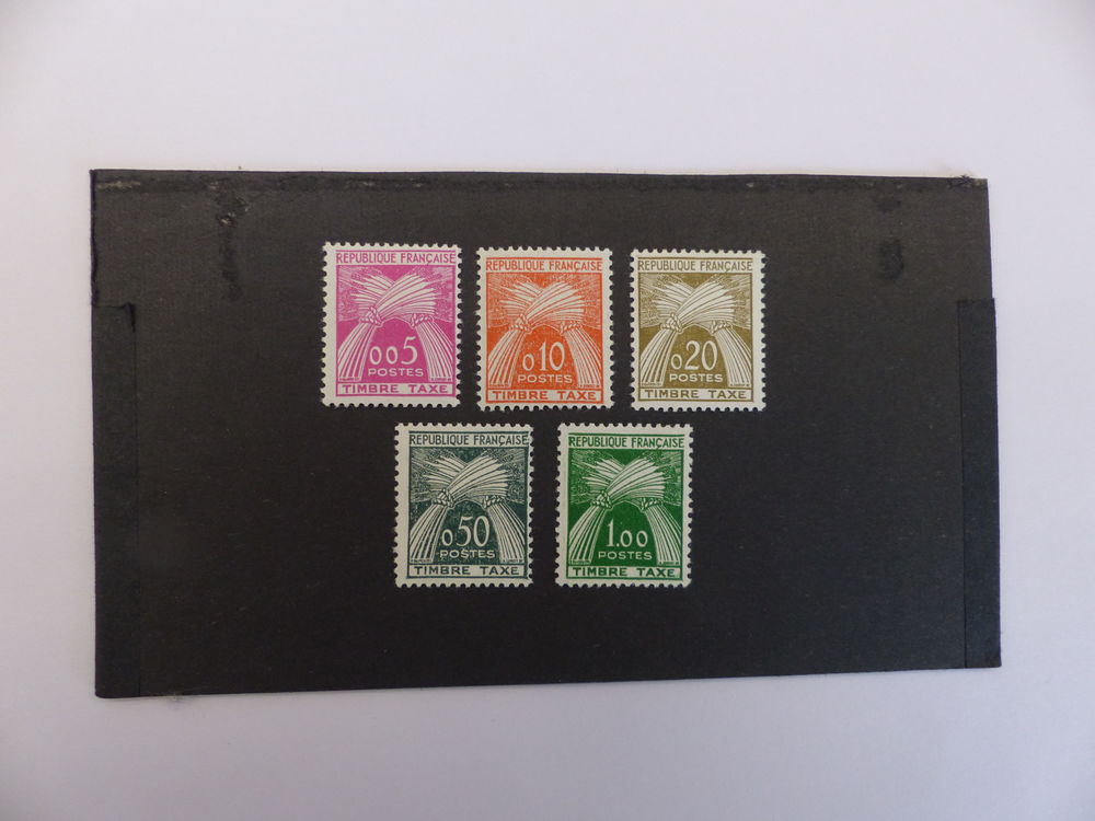 TIMBRES  TAXE  90 / 94  NEUFS **  COTE  70 � 11 Le Havre (76)