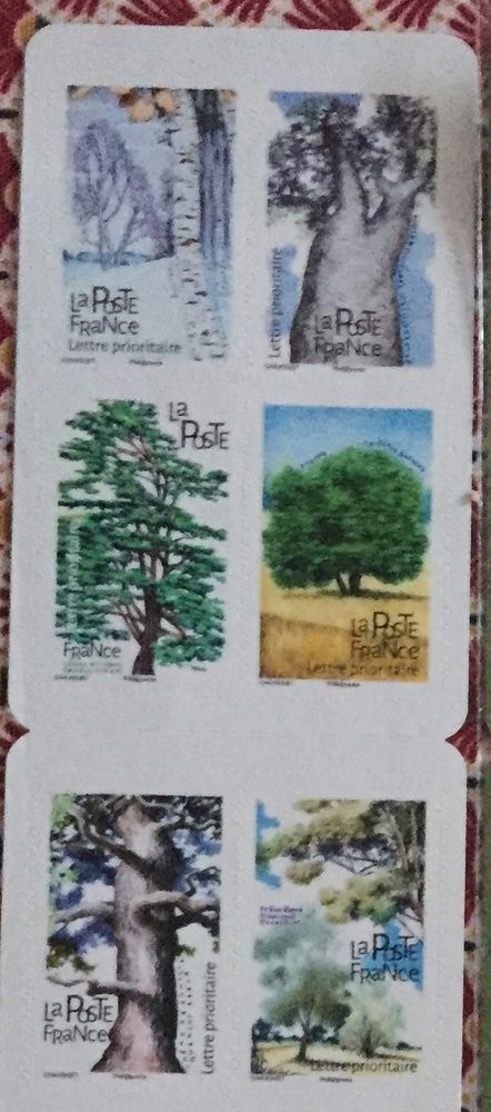 lot de 100 timbres � validit� permanente prioritaires. 85 Arras (62)