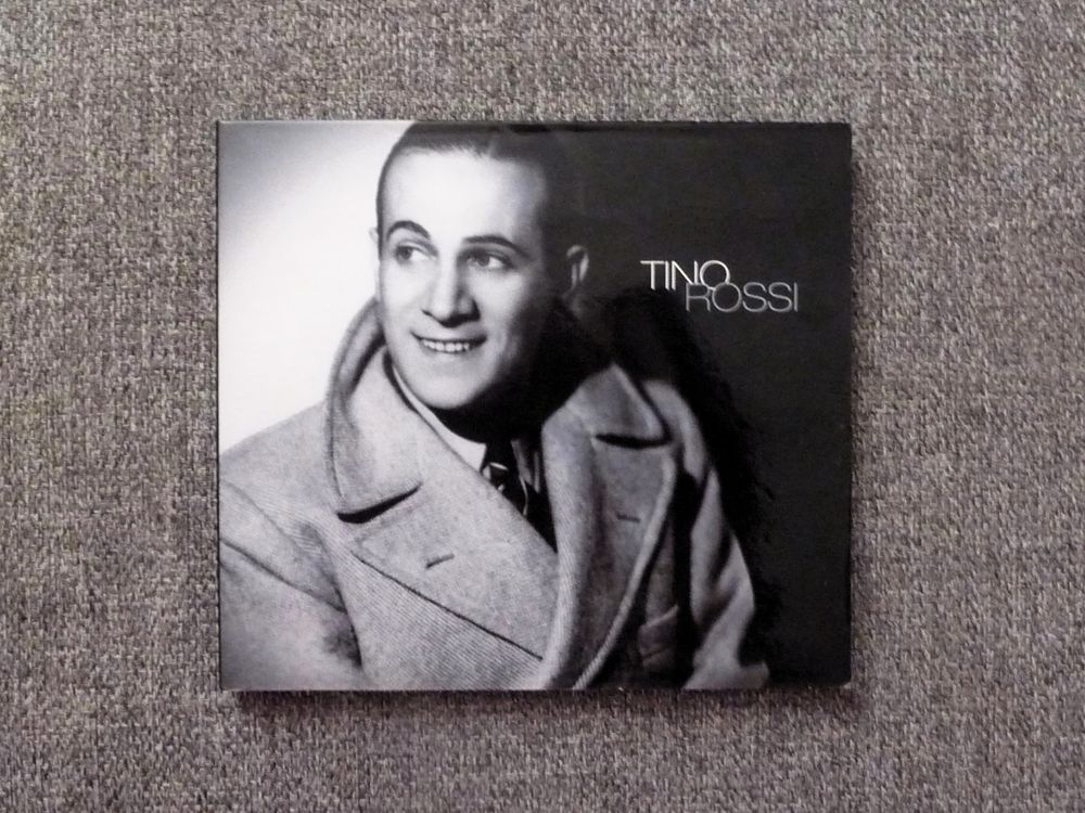 Tino Rossi- CD Album 20 Titres de L�gende- Wagram 4 Paris 15 (75)