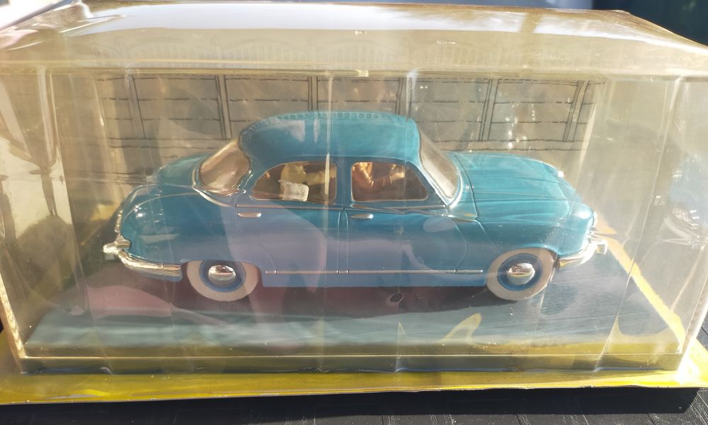 Tintin le taxi Panhard Dyna Z (coke en stock) 1/24
42 �pinal (88)
