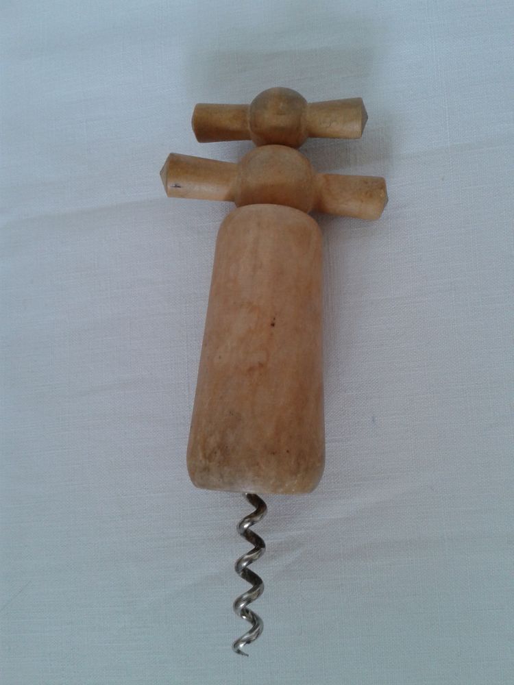 tire bouchon ancien en bois � h�lice 10 Dijon (21)