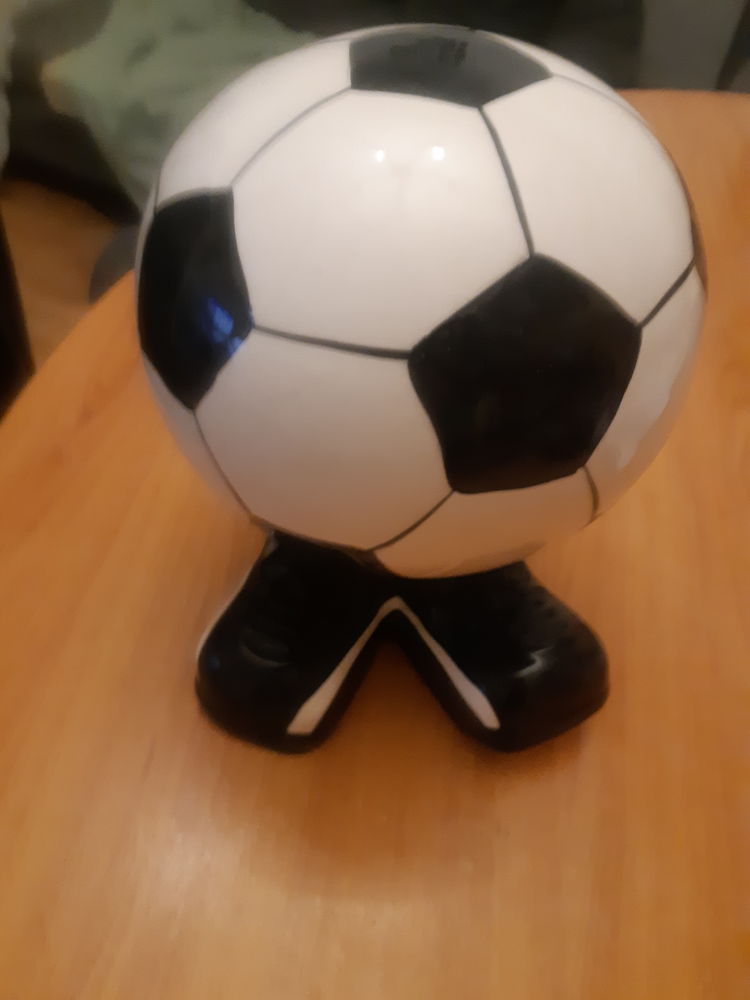 Tirelire en ballon de foot 7 Montb�liard (25)