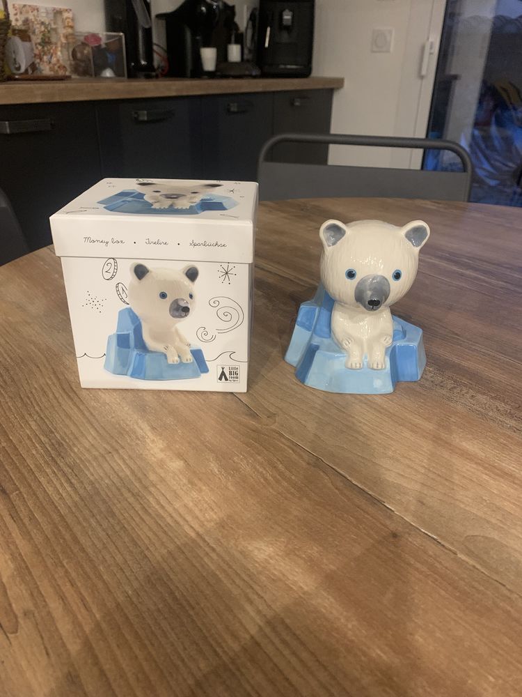 Tirelire enfant    Ourson sur la banquise    6 Saleilles (66)