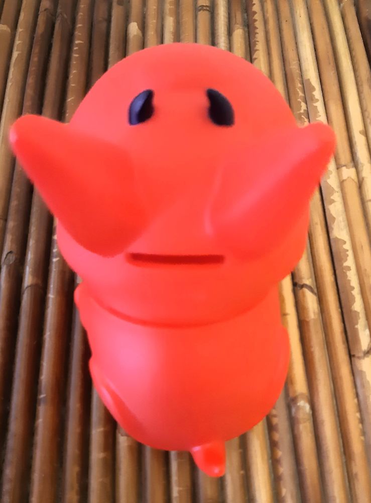 Tirelire rouge 5 Pau (64)