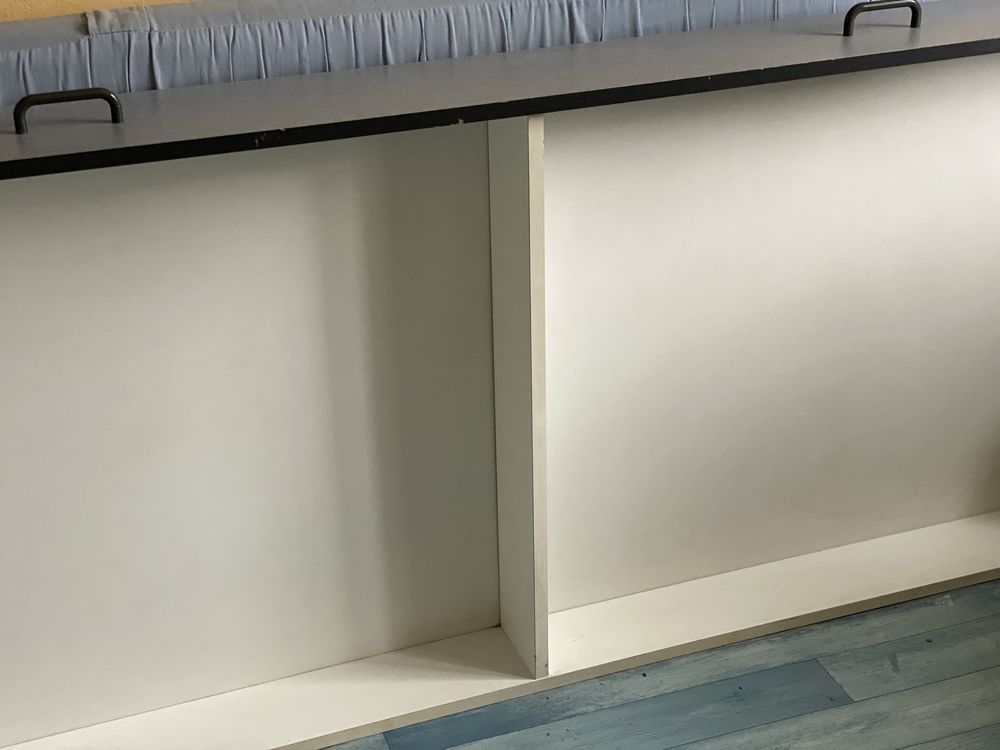 Tiroir � mettre sous un lit 
2m  X 0,82 m 
Hauteur 20 cm 15 La Mulati�re (69)