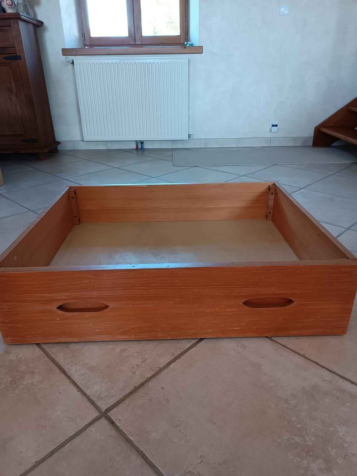 Tiroir rangement sous lit 0 Ervauville (45)