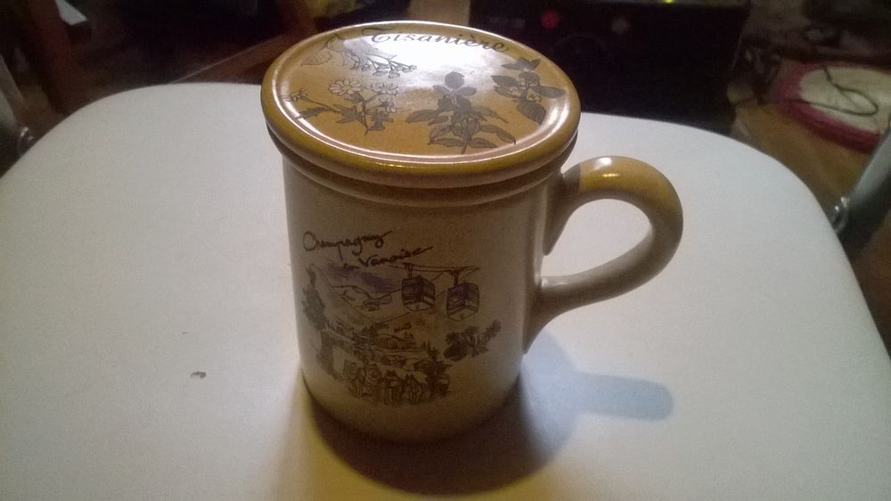 Tisani�re en Gres v�ritable 
NEUVE 
compl�te Signe Claude 9 Talange (57)