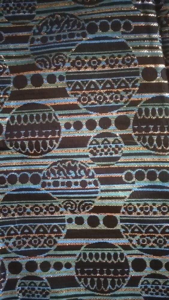 Tissus de f�tes motif boules bleu-vert dor� 2m50 en 90cm 5 Roquefort-les-Pins (06)