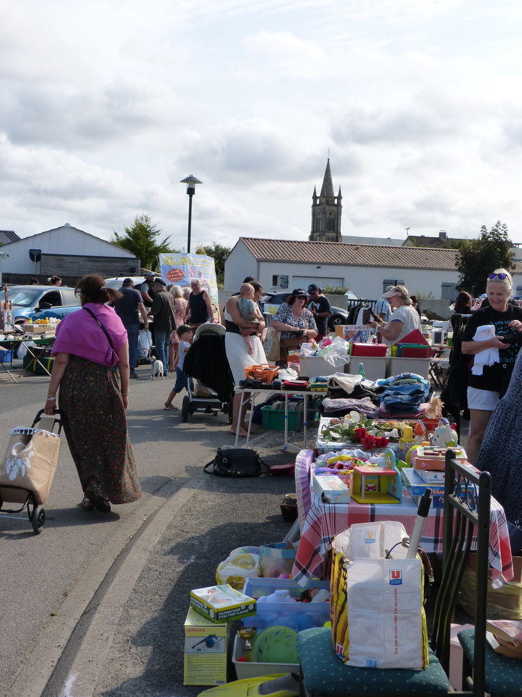 les p'tites puces de la rue des combes 0 Notre-Dame-de-Riez (85)