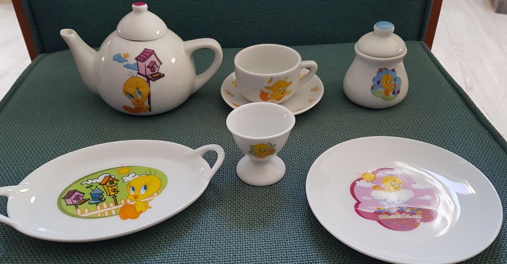 Titi et Gros minet D�nette en porcelaine 9 pi�ces 9 Oraison (04)