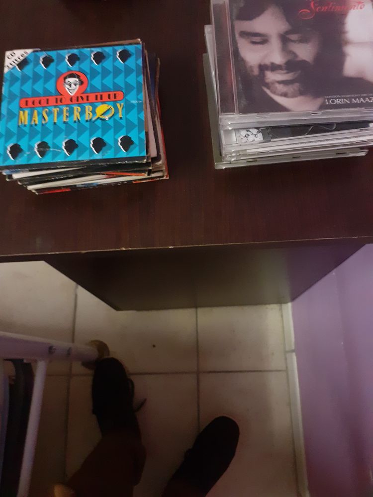 cd 2 titre et album cd bonne etat 35 Chauffailles (71)