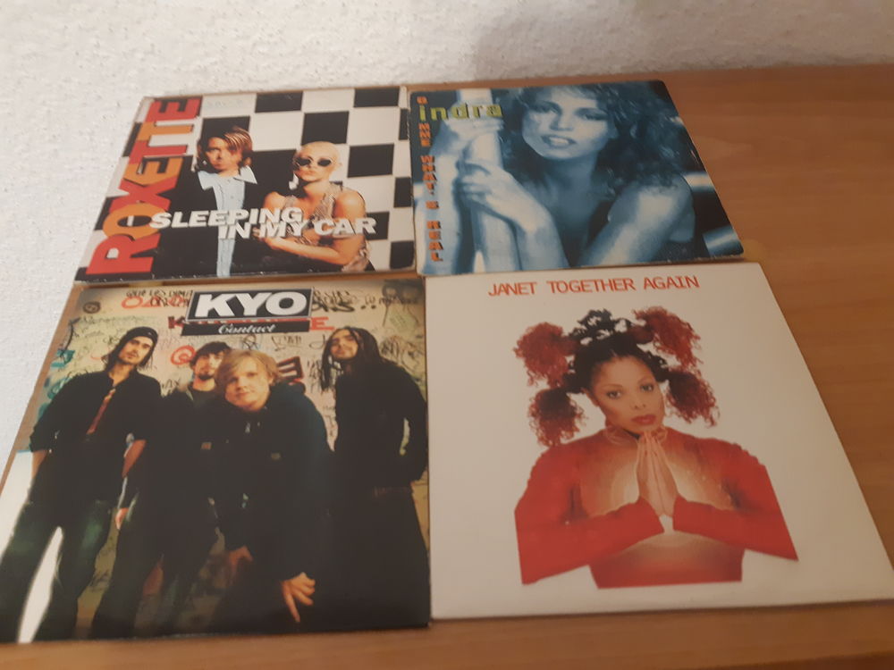 CD 2 titres lot de 4 rock et dance 90 4 Montb�liard (25)
