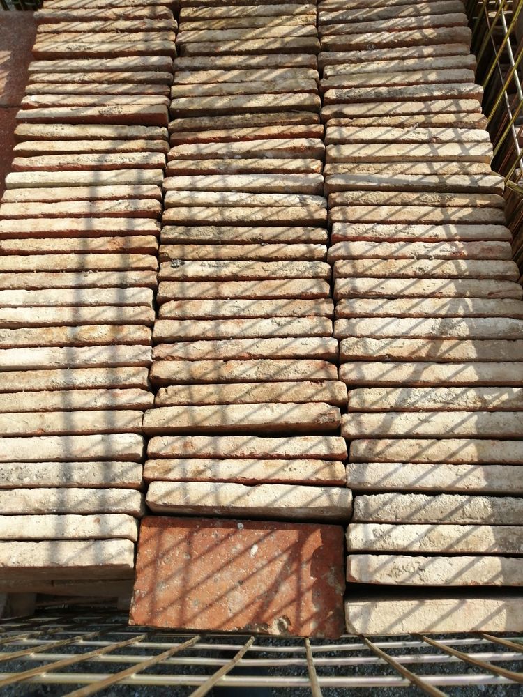 Tomette 0 Lurcy-L�vis (03)