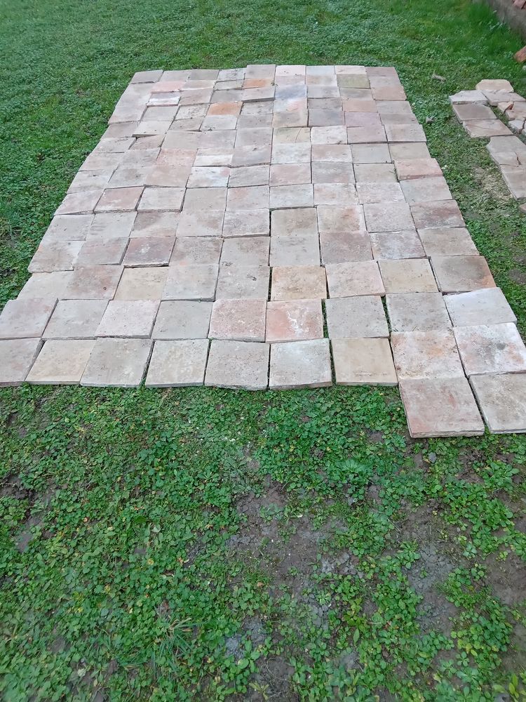 Tomettes anciennes 1 Loudun (86)