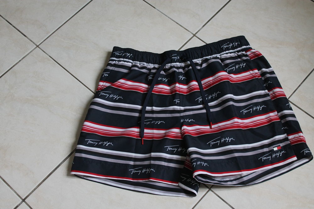 Tommy Hilfiger - Short de bain 25 Albi (81)
